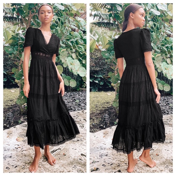 Lulus Dresses & Skirts - Lulu’s Folklore Swiss Dot Black Midi Dress NEW M